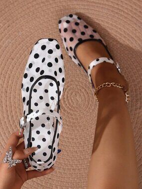 Black And White Vacation Women's French Lace Mesh Flat Shoes